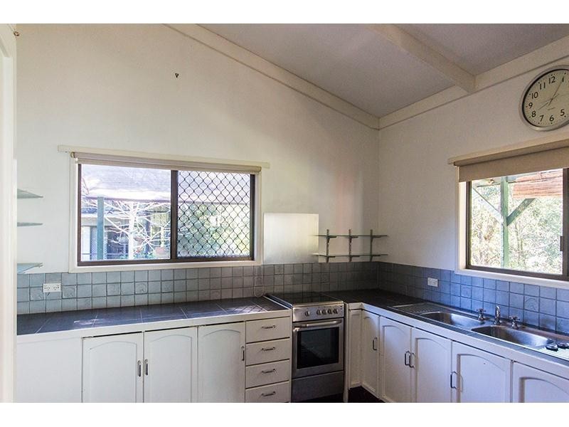 93 North Road, Lower Beechmont QLD 4211