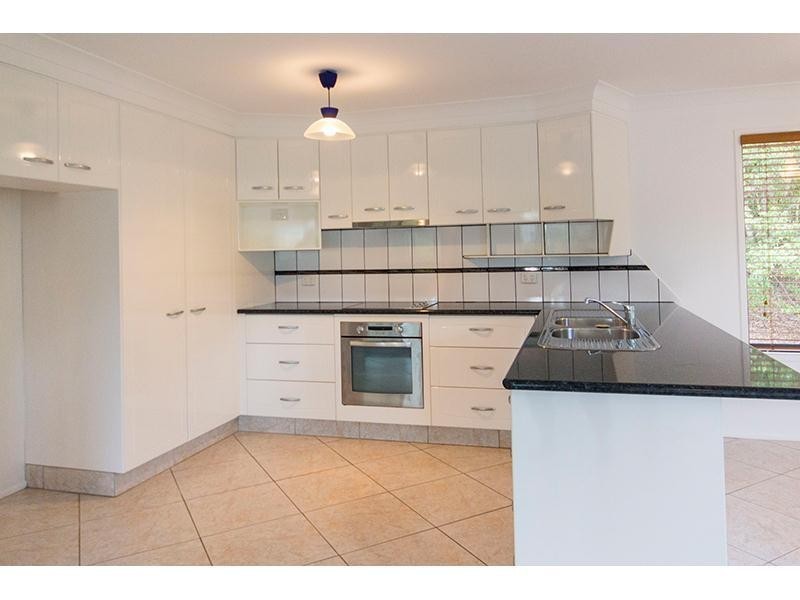 16 Hellfire Pass, Lower Beechmont QLD 4211