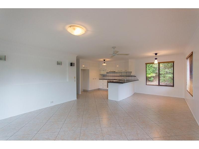 16 Hellfire Pass, Lower Beechmont QLD 4211