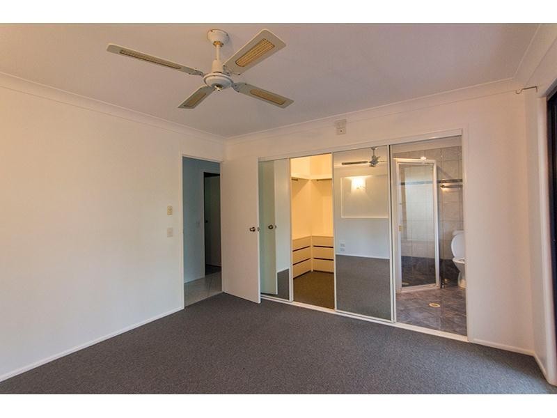 16 Hellfire Pass, Lower Beechmont QLD 4211