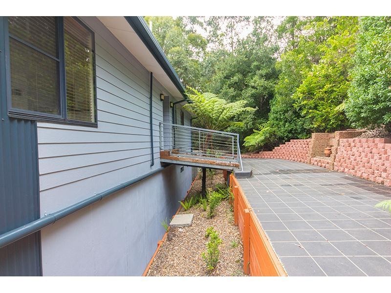 16 Hellfire Pass, Lower Beechmont QLD 4211