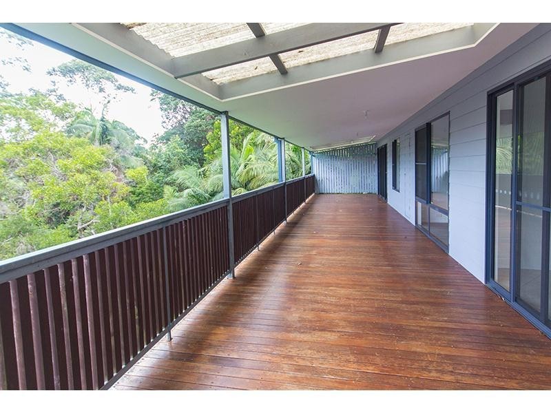16 Hellfire Pass, Lower Beechmont QLD 4211