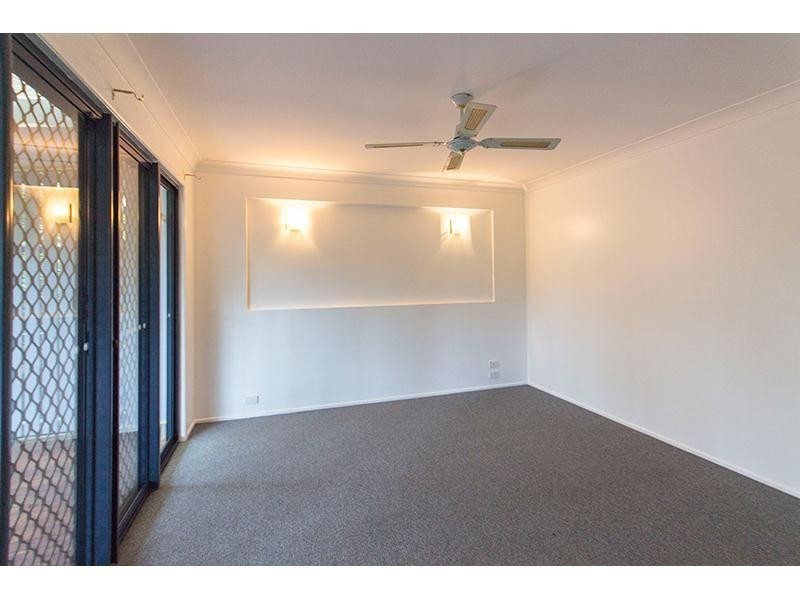 16 Hellfire Pass, Lower Beechmont QLD 4211