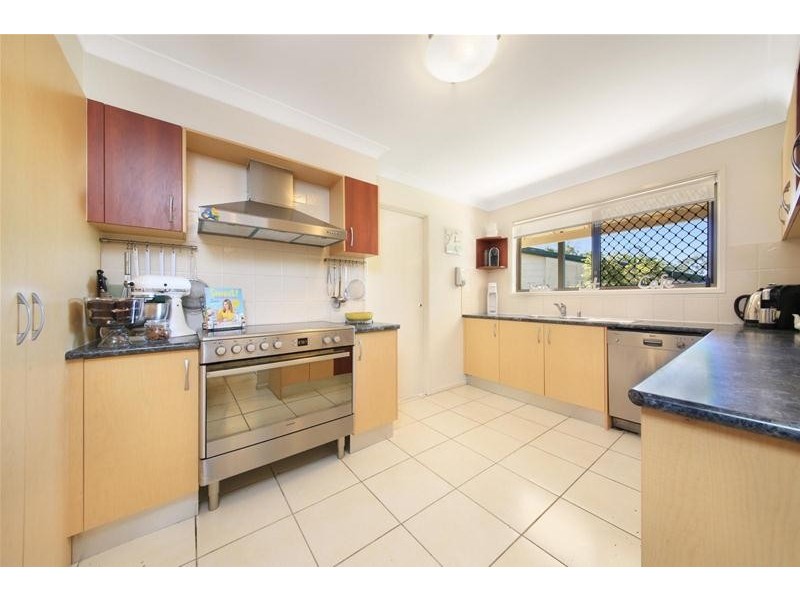 6 Minugh Court, Carrara QLD 4211
