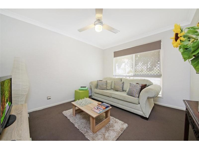6 Minugh Court, Carrara QLD 4211