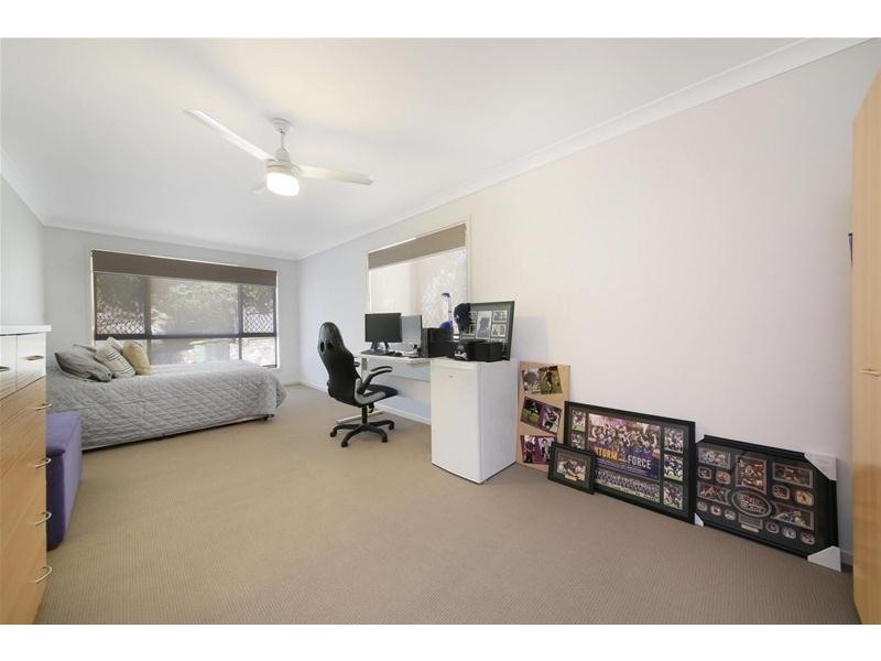 6 Minugh Court, Carrara QLD 4211