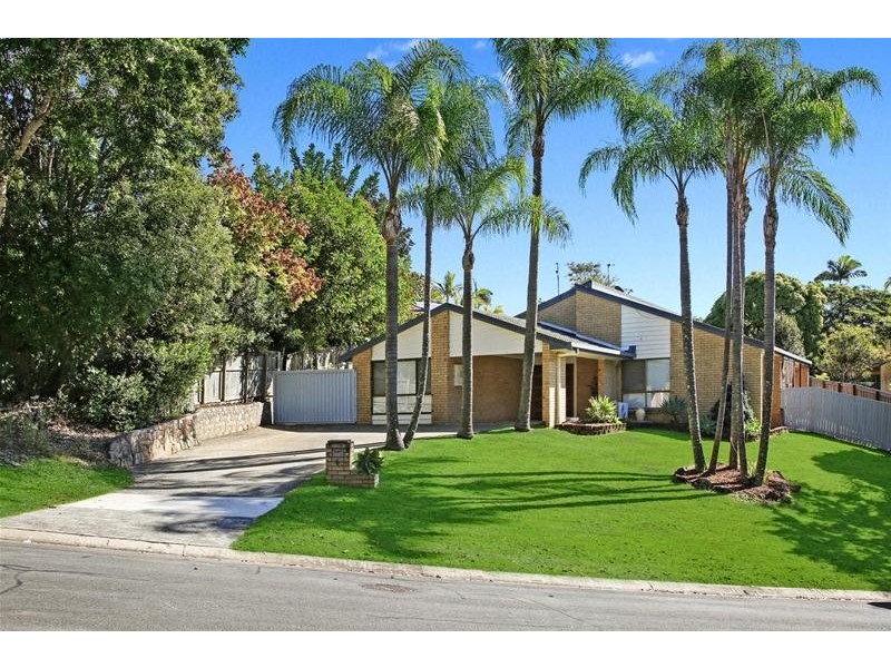 6 Minugh Court, Carrara QLD 4211