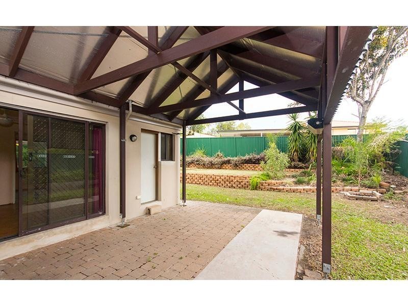 64 Alexander Drive, Highland Park QLD 4211