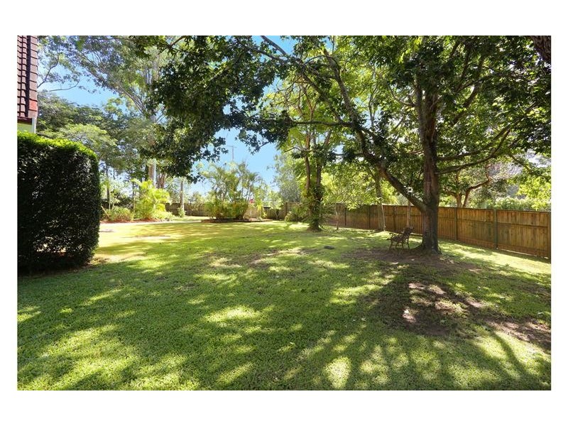 1 Willawong Crescent, Nerang QLD 4211