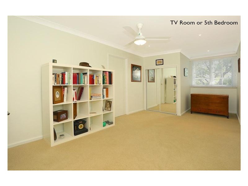 1 Willawong Crescent, Nerang QLD 4211