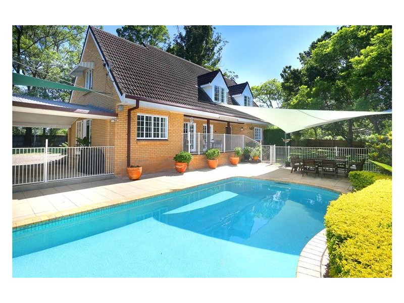 1 Willawong Crescent, Nerang QLD 4211