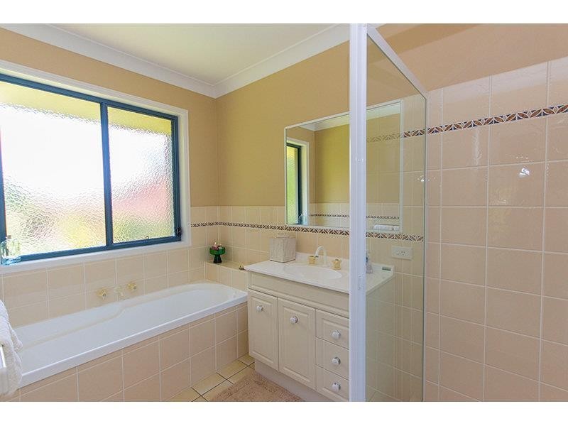 74 Trentbridge Court, Mount Nathan QLD 4211