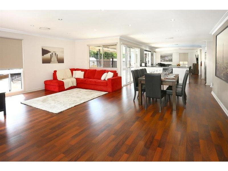 2 The Avenue, Nerang QLD 4211