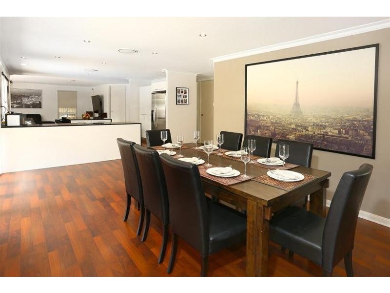 2 The Avenue, Nerang QLD 4211