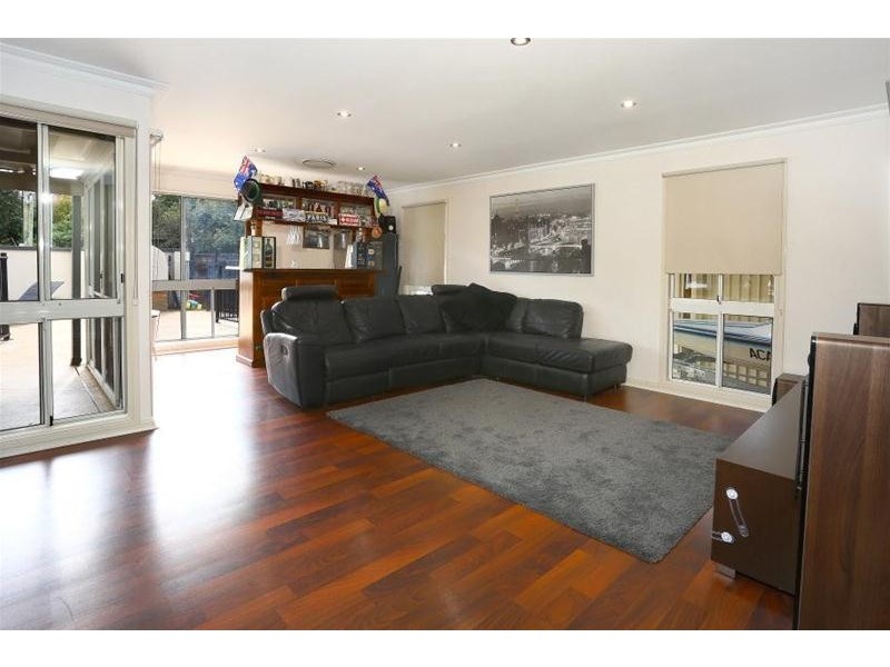 2 The Avenue, Nerang QLD 4211