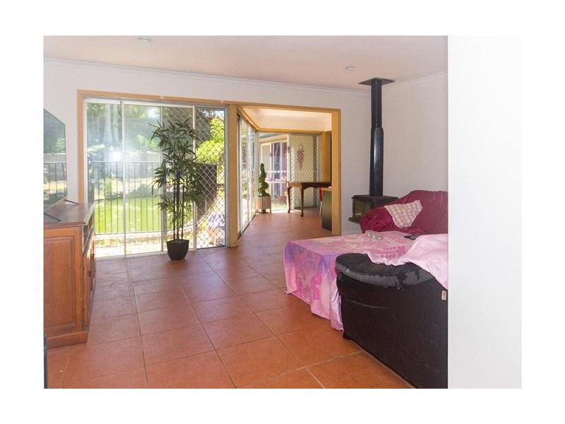 16 Bartlett Avenue, Nerang QLD 4211