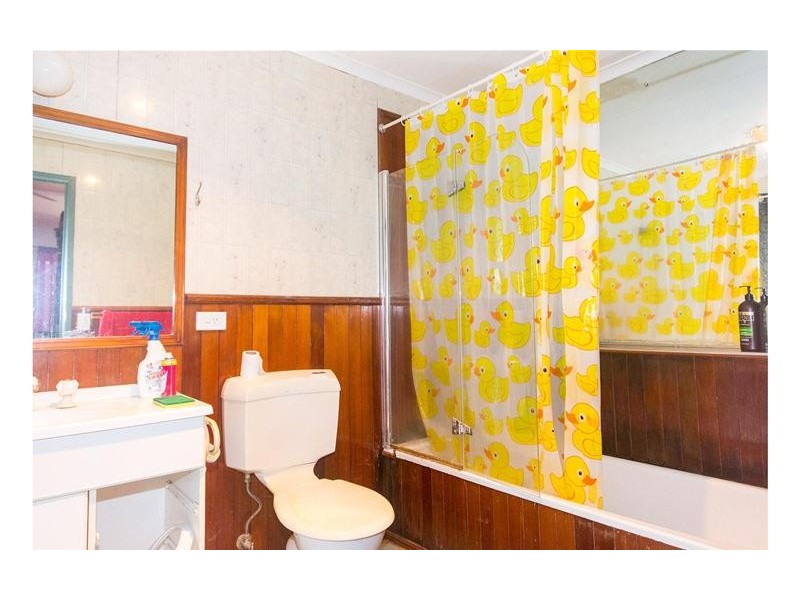 16 Bartlett Avenue, Nerang QLD 4211