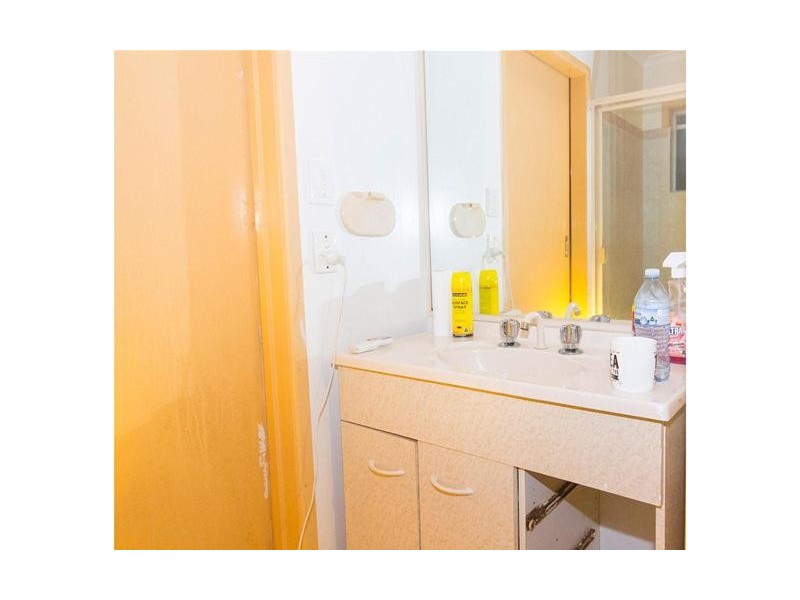 16 Bartlett Avenue, Nerang QLD 4211