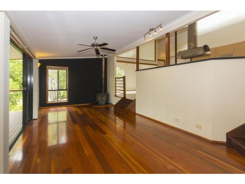 17 Newlands Court, Mount Nathan QLD 4211