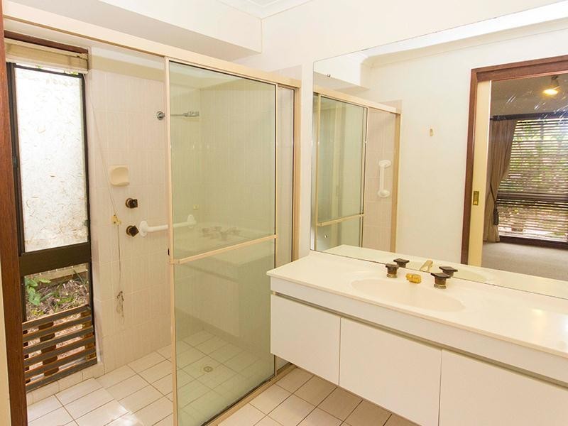 32 Riverlea Waters Drive, Nerang QLD 4211