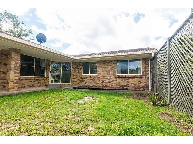 22 Cozens Way, Highland Park QLD 4211
