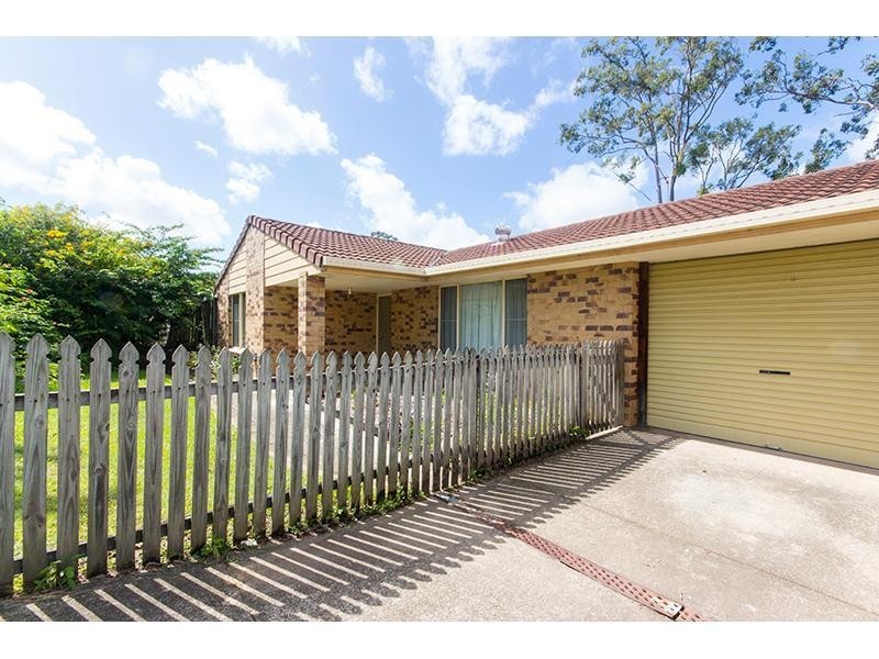 22 Cozens Way, Highland Park QLD 4211