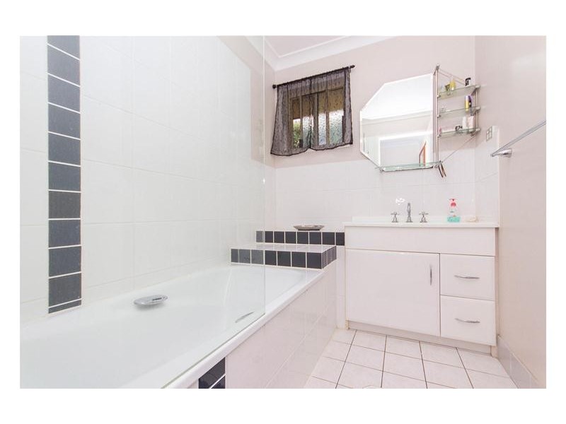 85 McLaren Road, Nerang QLD 4211