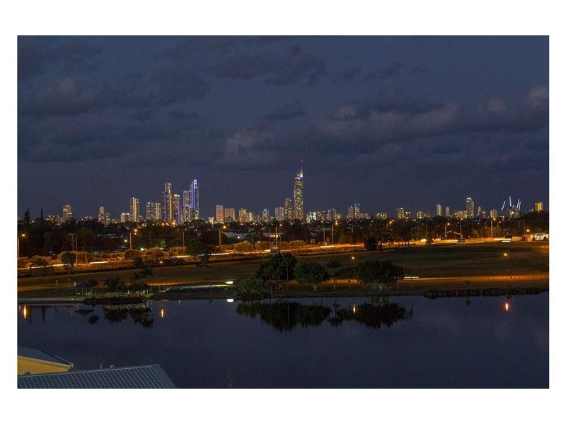 4037/3027 The Boulevard, Carrara QLD 4211