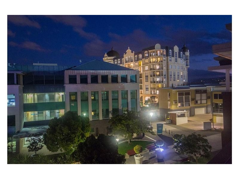 4037/3027 The Boulevard, Carrara QLD 4211