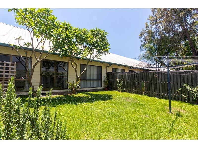 2/30 Warrener Street, Nerang QLD 4211