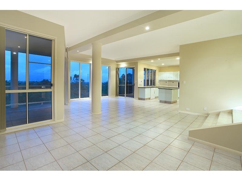 78 Armstrong Way, Highland Park QLD 4211