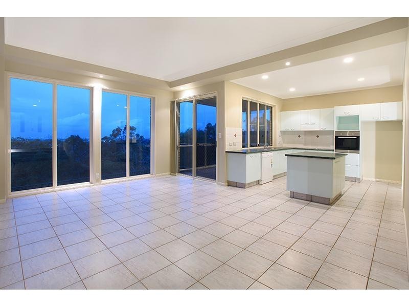 78 Armstrong Way, Highland Park QLD 4211