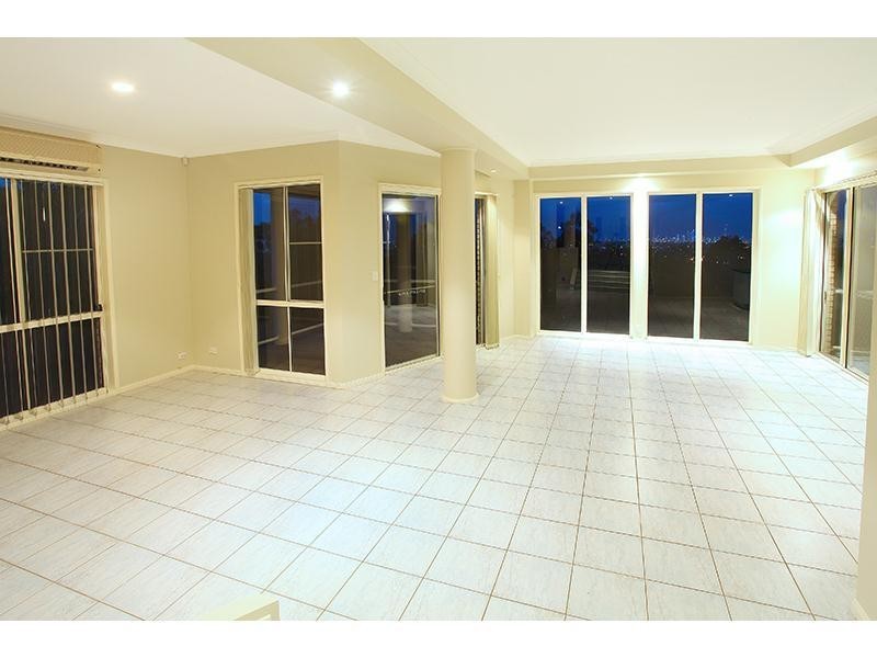 78 Armstrong Way, Highland Park QLD 4211