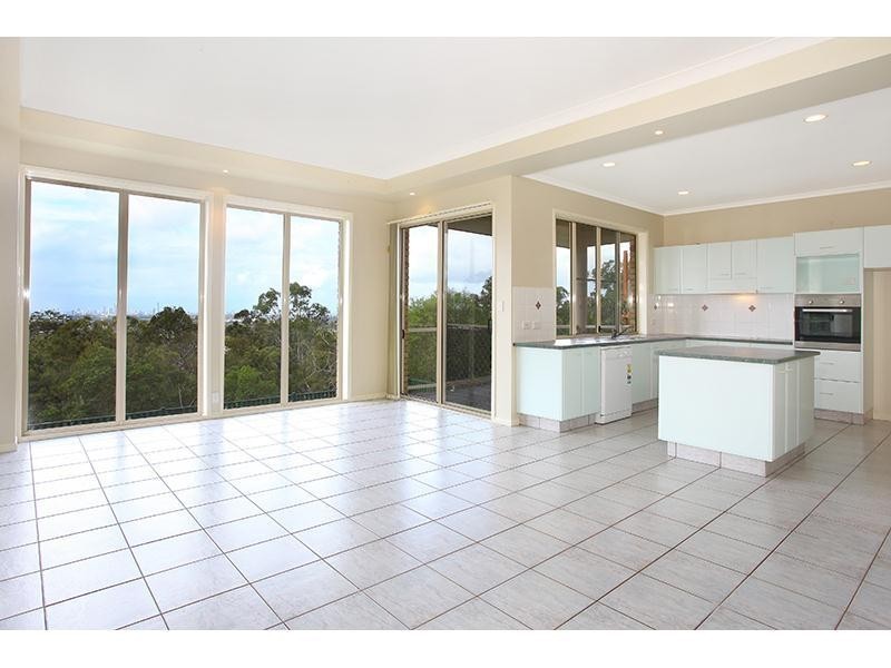 78 Armstrong Way, Highland Park QLD 4211