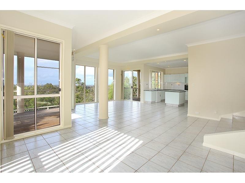 78 Armstrong Way, Highland Park QLD 4211