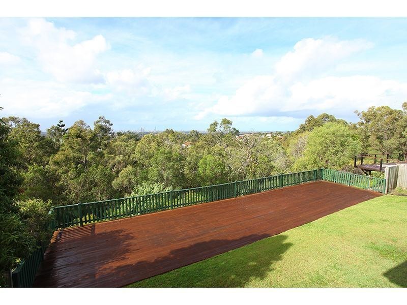 78 Armstrong Way, Highland Park QLD 4211