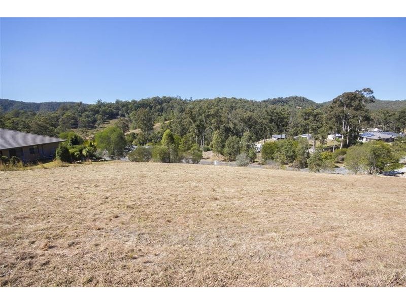 7 Woodland Avenue, Mount Nathan QLD 4211