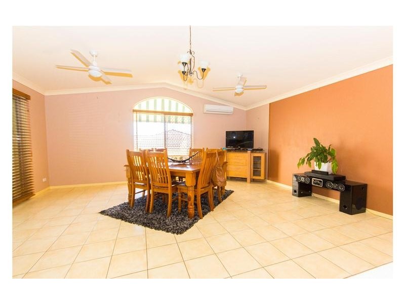 42 Carter Street, Pacific Pines QLD 4211