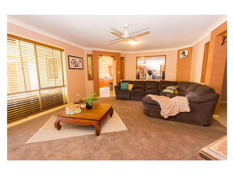 42 Carter Street, Pacific Pines QLD 4211