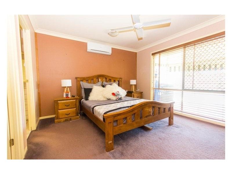 42 Carter Street, Pacific Pines QLD 4211