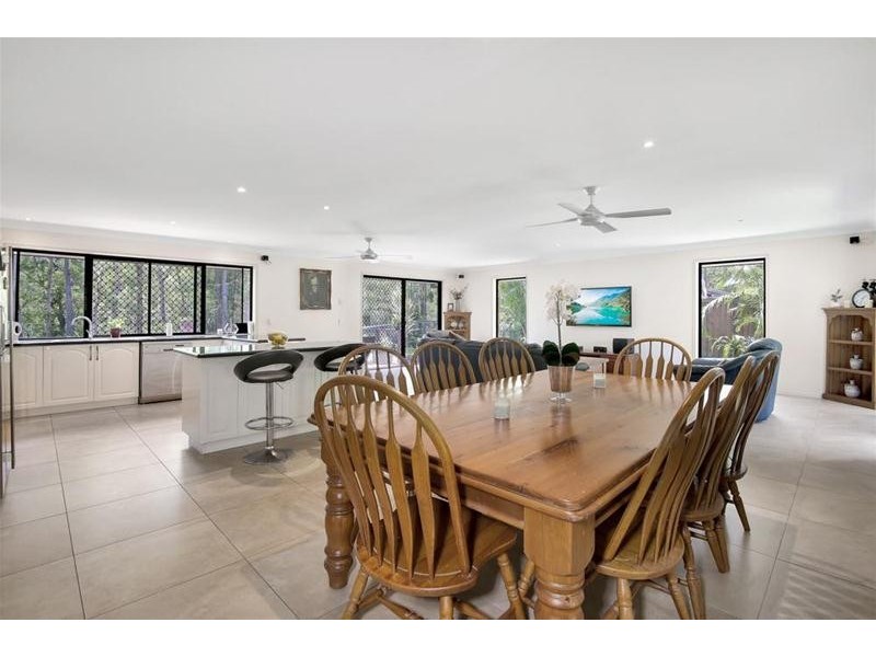 4 Alice Bowden Court, Worongary QLD 4213