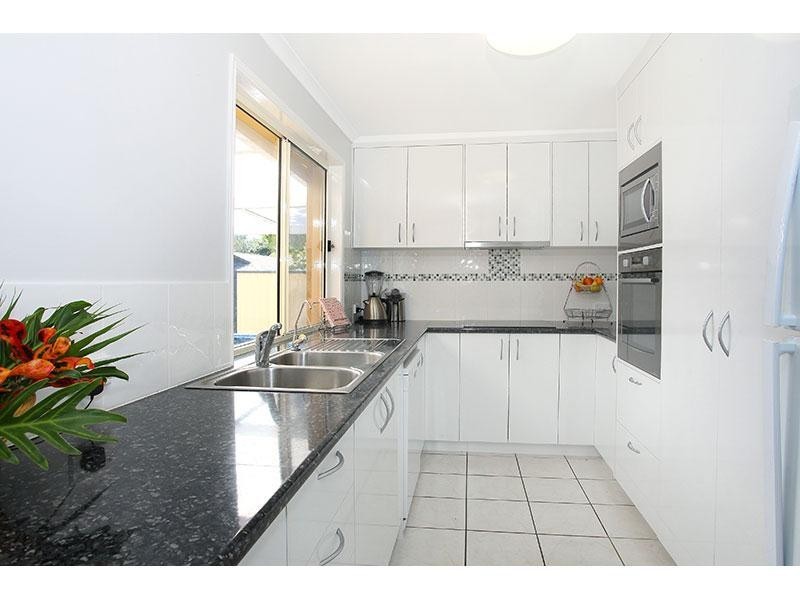 22 Oakdale Avenue, Nerang QLD 4211