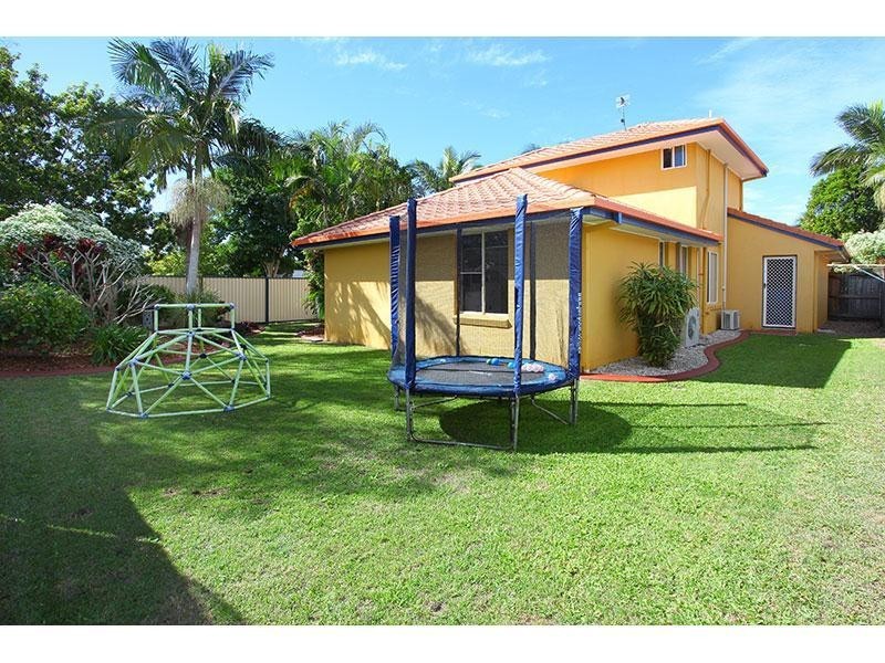 22 Oakdale Avenue, Nerang QLD 4211