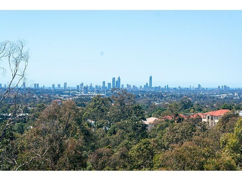 45 Tara Vista Boulevard, Highland Park QLD 4211