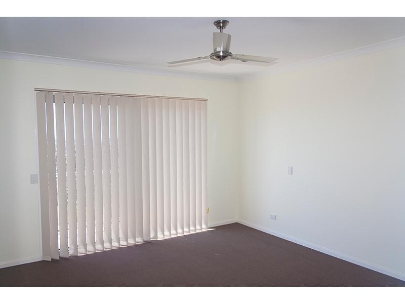 45 Tara Vista Boulevard, Highland Park QLD 4211