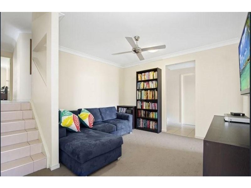 64 Hawkesbury Avenue, Pacific Pines QLD 4211