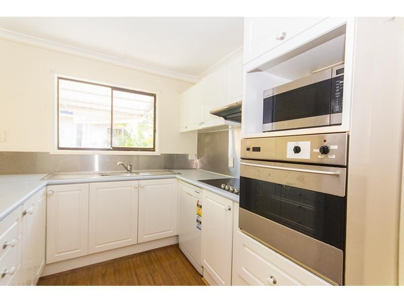 19 Nerang Broadbeach Road, Nerang QLD 4211