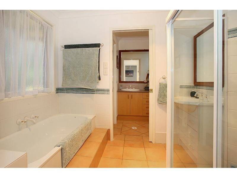 42 The Oval Drive, Mount Nathan QLD 4211