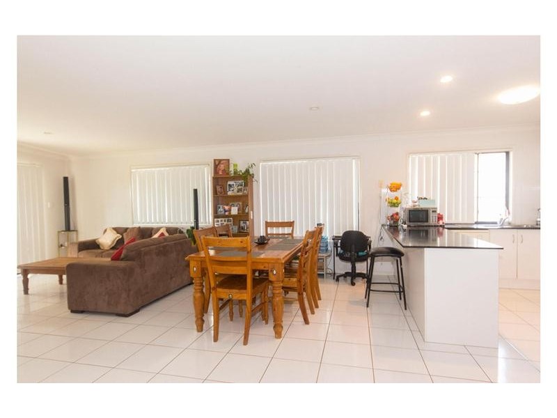 20 Pecan Drive, Upper Coomera QLD 4209