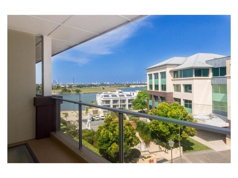4031/3027 The Boulevard, Carrara QLD 4211